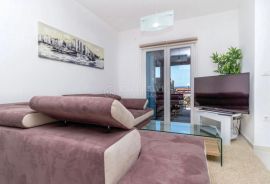 DRAMALJ - STAN U PRIZEMLJU SA POGLEDOM NA MORE, Crikvenica, Appartement