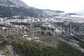 Makarska 11466 m2 zemljište uz planinu Biokovo, Makarska, Land