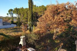 KUĆA U NEPOSREDNOJ BLIZINI ŠIBENIKA, Šibenik - Okolica, Ev