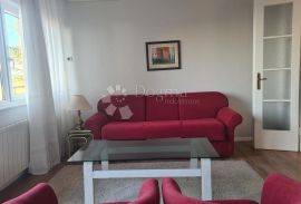 Gospodski stan na Pećinama s panoramskim pogledom, Rijeka, Appartement