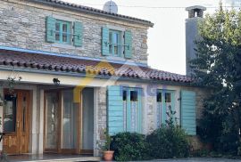Prilika za investiciju! - 2 kuće u Istarskom stilu, Kanfanar, Haus