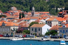 Teren u blizini mora s pogledom na Hvar, Vela Luka, Terreno