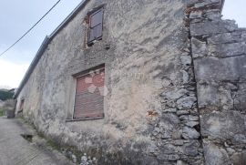 Samostojeća kuća- starina za adaptaciju - Viškovo, Viškovo, Maison