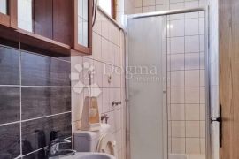 APARTMANSKA KUĆA ČIOVO/OKRUG/RASTIĆI (4+1 APARTMAN), Delnice, Maison