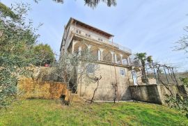 SAMO U DOGMI! PREDIVNA VELIKA KUĆA VEPRINAC - 4. STANA 350m2, Opatija - Okolica, Famiglia