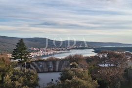 Otok Krk - villa s prekrasnim pogledom i bazenom, Krk, Maison