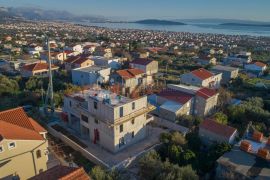 RUDINE - STAN NOVOGRADNJA 78 m2 + BAZEN + VRT (S1), Kaštela, Appartment