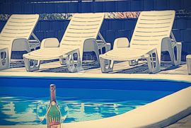 Elegancija i modernost! Luksuzna vila s bazenom uz more!, Zadar, House