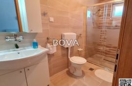 Kuća 129 m2 – Debeljak *Bazen* (ID-2375), Sukošan, House