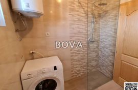 Kuća 129 m2 – Debeljak *Bazen* (ID-2375), Sukošan, House