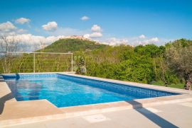 PREKRASNA VILA SA PANORAMSKIM POGLEDOM NA MOTOVUN, Motovun, Maison