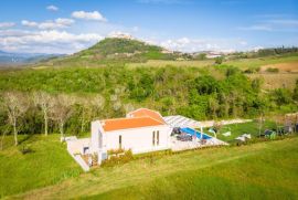 PREKRASNA VILA SA PANORAMSKIM POGLEDOM NA MOTOVUN, Motovun, Maison