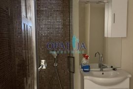 Opatija- strogi centar stan 64 m2 novouređen sa parkingom, Opatija, Appartment