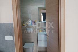 CRIKVENICA, HRUSTA - dva apartmana s pogledom na more, Crikvenica, Daire