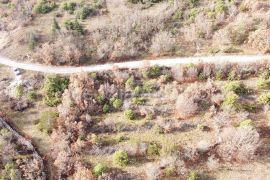 Imotski Zmijavci građevinsko zemljište 957 m2 - mirna lokacija, Imotski, Terrain