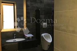 POSLOVNI PROSTOR ODLIČNA LOKACIJA, Donji Grad, Commercial property