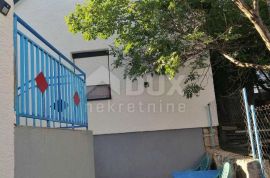 KARLOBAG - villa na moru 450m2, Karlobag, Famiglia