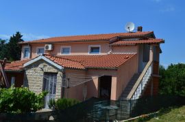 Kuća sa dva stana na prodaju, Pula, Istra, Pula, Дом