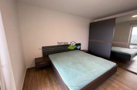 Istra, Pula, Nova Veruda, stan 70m2, 2SS+DB, I. kat, namješteno, plin, parking!! #prodaja, Pula, Apartamento