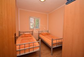 Vodice -Stan s dvije spavaće sobe ,700 m od plaže, Vodice, Wohnung