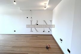 ISTRA - POREČ - ZADNJI POJAS DO MORA - NOVO - STAN SA VRTOM!, Poreč, Apartamento