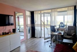 ZAGREB – TRAVNO – PROSTRAN DVOSOBAN LIJEPO UREĐEN STAN, Novi Zagreb - Istok, Apartamento