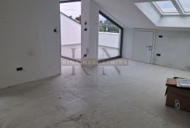 ISTRA - POREČ, 4-SOBNI STAN , U CENTRU POREČA,  200m od plaže, Poreč, Apartamento