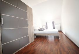 RIJEKA, CENTAR - Moderni 2S+DB stan/apartman za najam, Rijeka, Flat