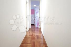 PRODAJA STANA, 6-SOBNI+PARKING+SPREMIŠTE, 132.5 m2, ODRA, Novi Zagreb - Zapad, Apartamento