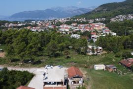 Urbanizovan plac u Tivtu sa pogledom na more, Tivat, Arazi