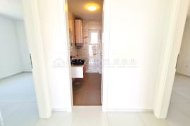 PROSTRANA ETAŽA U MODERNOJ NOVOGRADNJI, Crikvenica, Appartment