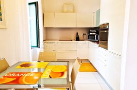 STROGI CENTAR - DRUGI RED DO MORA, Crikvenica, Appartement