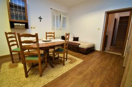 ODLIČAN STAN U STROGOME CENTRU, Crikvenica, Apartamento