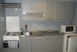 CRIKVENICA - Apartman 2S+DB i ljetna kuhinja 2. red od mora, Crikvenica, Flat