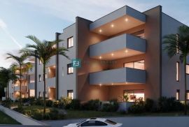 VODICE, novi projekt, 2. kat, 3 spavaće sobe, mirna lokacija, Vodice, Appartamento