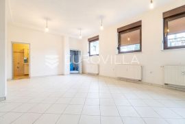 Zagreb, Špansko, poslovni prostor NKP 269 m2,  2 PM, Zagreb, Commercial property