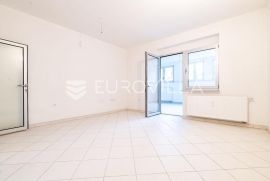 Zagreb, Špansko, poslovni prostor NKP 269 m2,  2 PM, Zagreb, Propiedad comercial