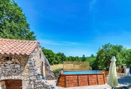 Kamena dvojna kuća na mirnoj lokaciji, Labin,okolica, Istra, Labin, Famiglia