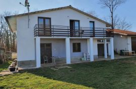 Kuća sa dva stana i velikom okućnicom, Poreč,okolica, Istra, Poreč, Casa