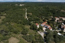 Građevinsko zemljište Prodaja građevinskog zemljišta sa projektom, Višnjan, Višnjan, Tierra