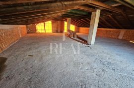 Škrljevo Hala za skladište ili proizvodnju 360 m2, Bakar, Commercial property