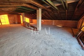 Škrljevo Hala za skladište ili proizvodnju 360 m2, Bakar, Commercial property