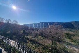 Crikvenica, zaleđe, prvi kat, trosobni stan, Vinodolska Općina, شقة