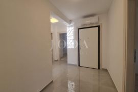 Crikvenica, zaleđe, prvi kat, trosobni stan, Vinodolska Općina, Appartement