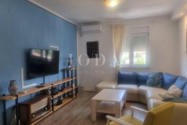 NOVI VINODOLSKI, stan 81m2, Novi Vinodolski, Apartamento