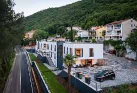 OPATIJA, MOŠĆENIČKA DRAGA – dvije nove vile s bazenom, 410m2 + 225m2 s vrtom, namještajem i wellnessom, Mošćenička Draga, Ev