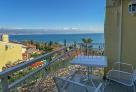 OPATIJA, LOVRAN - elegantan stan u kući, 300m od mora, pogled, terasa, Lovran, Appartment