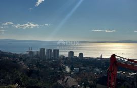 RIJEKA, KOZALA, samostojeća kuća s bazenom i panoramskim pogledom na more, Rijeka, بيت