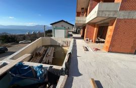 RIJEKA, KOZALA, samostojeća kuća s bazenom i panoramskim pogledom na more, Rijeka, House