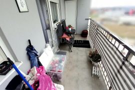3soban stan s balkonom + Garažni parking ( Dugo Selo) netto 80m2, Dugo Selo, Appartamento